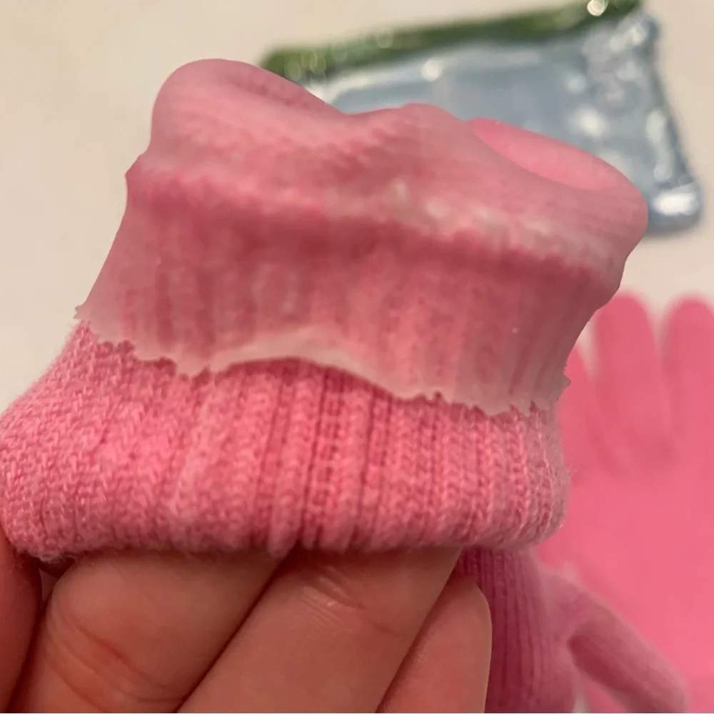 Pure Code. Pink hydrating gloves. NWT.